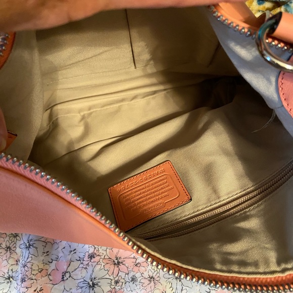 Coach purse and wallet. - Picture 11 of 11